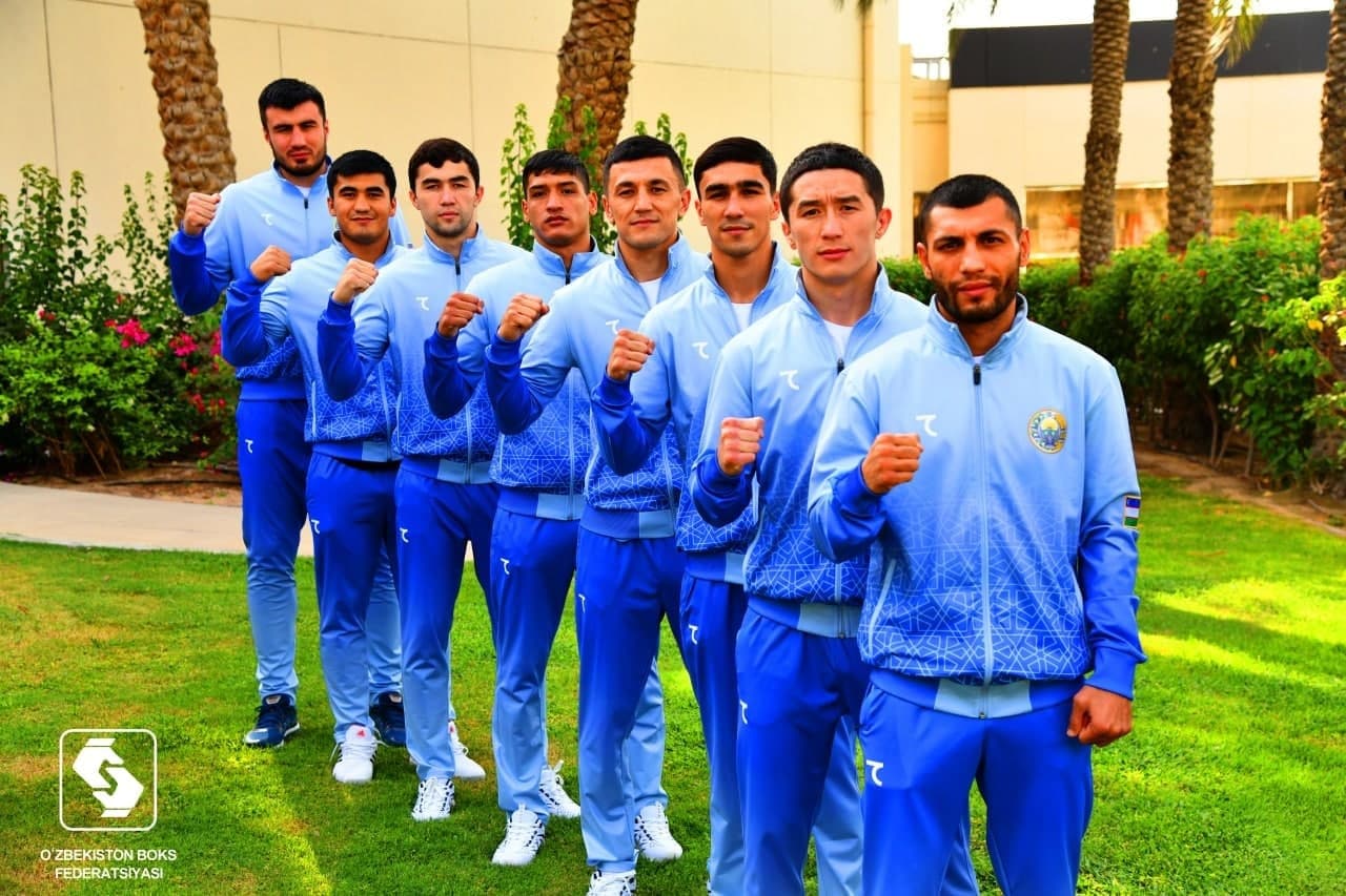 1 семеро спортсменов. Сборная Узбекистана 2021. Одежда сборной Узбекистана. Зборни Узбекистан по боксу.